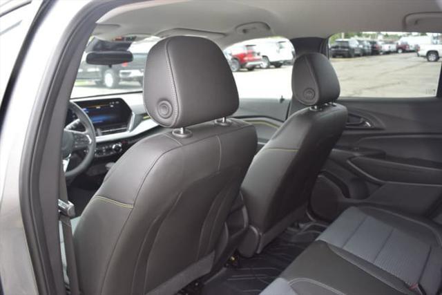 new 2025 Chevrolet Trax car, priced at $26,010