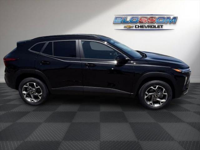 new 2025 Chevrolet Trax car, priced at $25,910