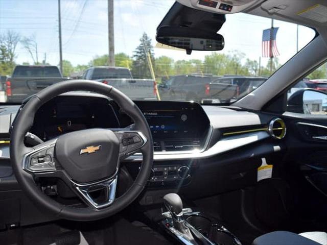 new 2025 Chevrolet Trax car, priced at $25,910