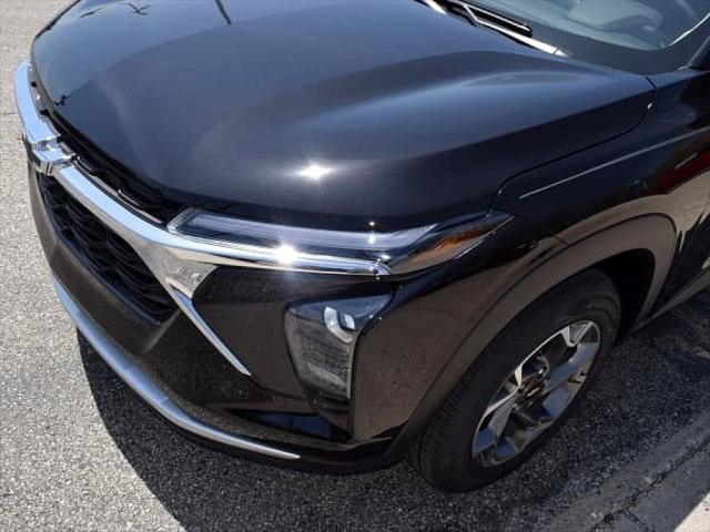 new 2025 Chevrolet Trax car, priced at $25,910