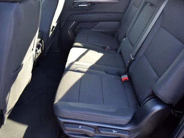 new 2025 Chevrolet Suburban car, priced at $69,115