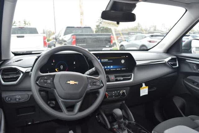 new 2025 Chevrolet TrailBlazer car, priced at $26,255