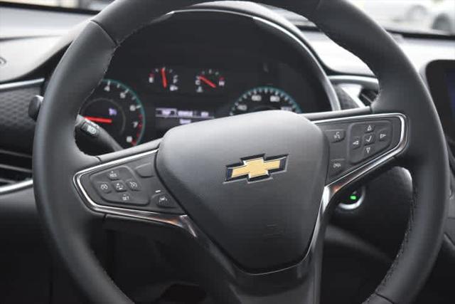 new 2025 Chevrolet Malibu car, priced at $28,420