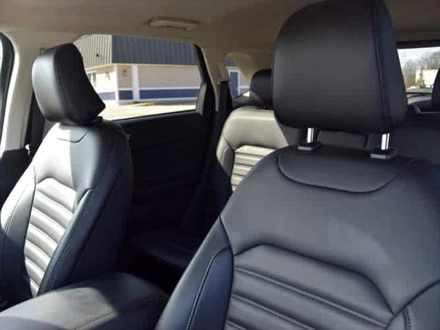 used 2024 Ford Edge car, priced at $26,899