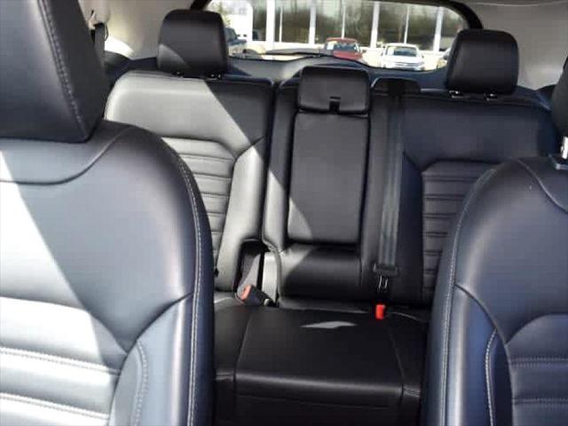 used 2024 Ford Edge car, priced at $26,899