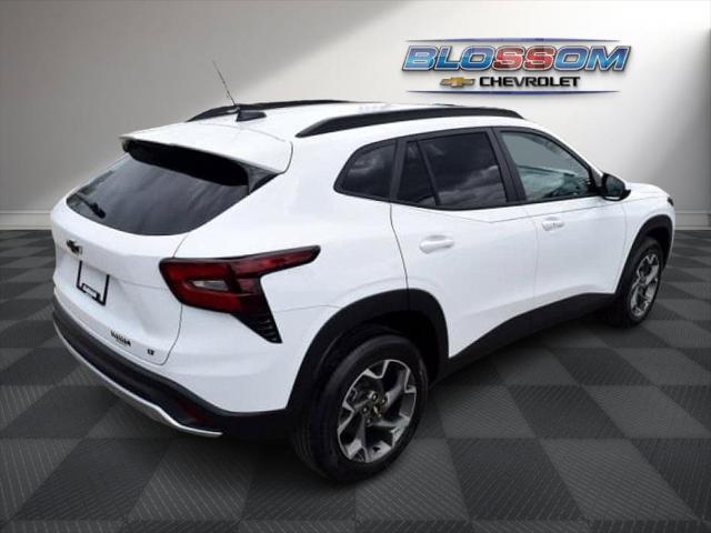 new 2025 Chevrolet Trax car, priced at $26,010