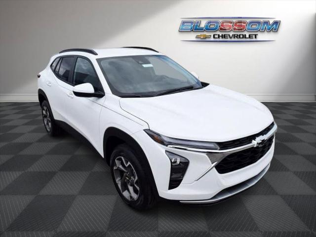 new 2025 Chevrolet Trax car, priced at $26,010