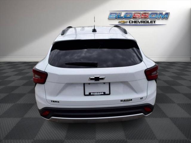 new 2025 Chevrolet Trax car, priced at $26,010