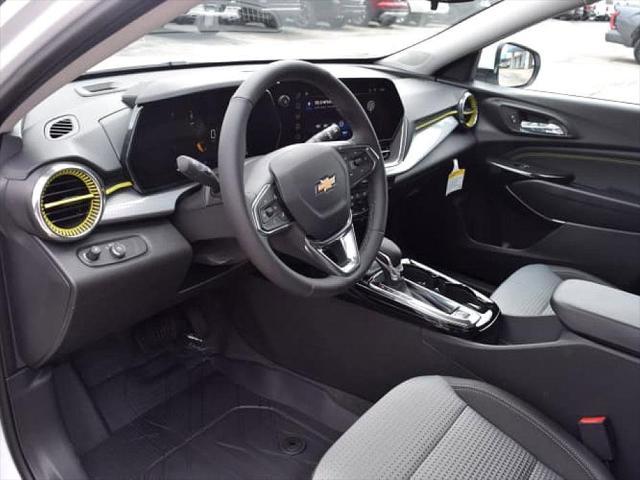 new 2025 Chevrolet Trax car, priced at $26,010