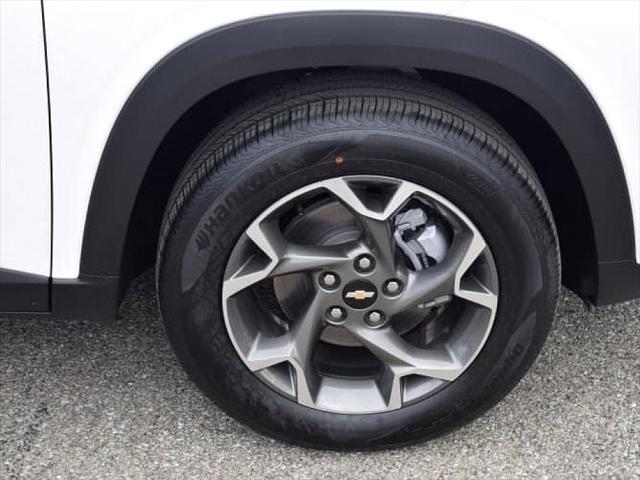 new 2025 Chevrolet Trax car, priced at $26,010