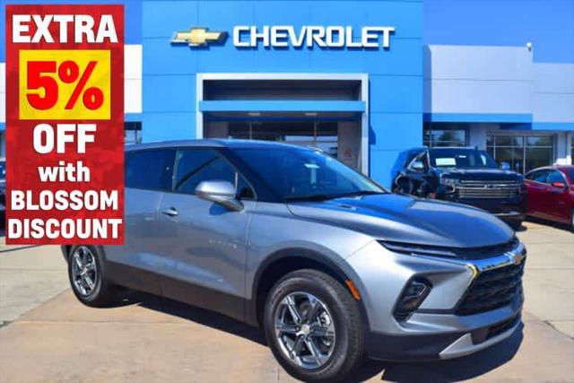 new 2025 Chevrolet Blazer car, priced at $34,956