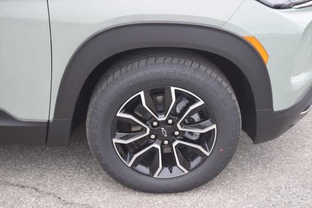 new 2025 Chevrolet TrailBlazer car, priced at $32,330