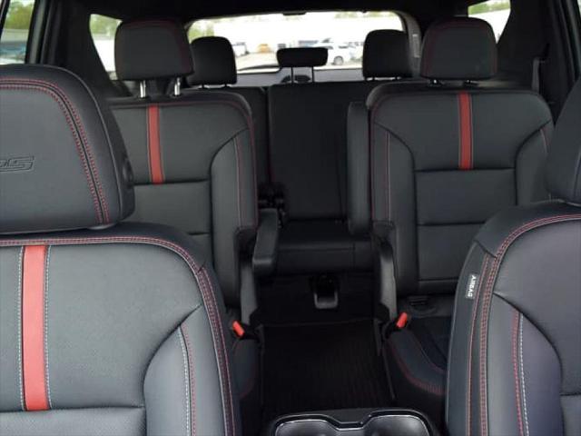 used 2024 Chevrolet Traverse car, priced at $53,874