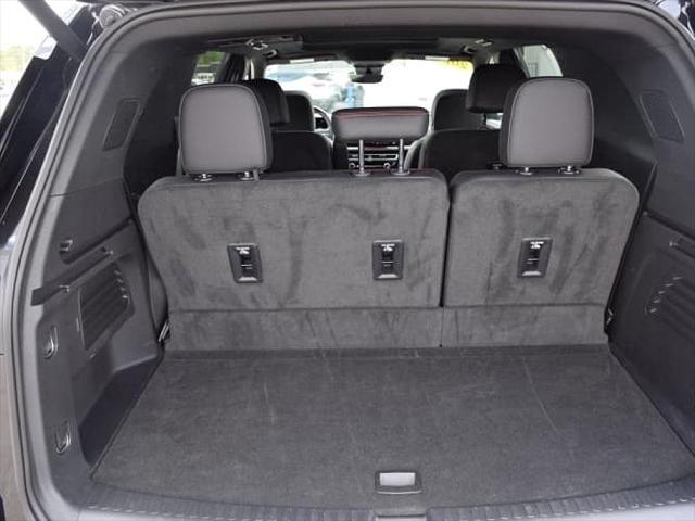 used 2024 Chevrolet Traverse car, priced at $53,874