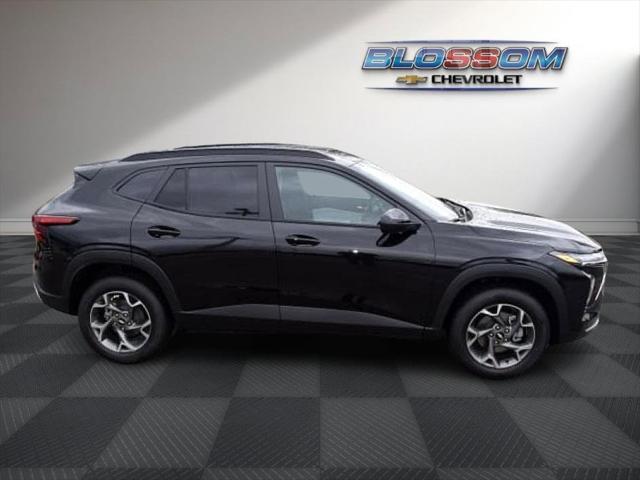 new 2025 Chevrolet Trax car, priced at $26,280