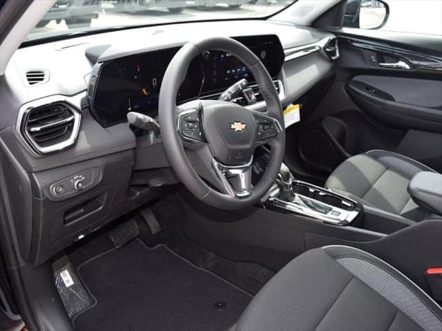 new 2025 Chevrolet TrailBlazer car, priced at $28,370