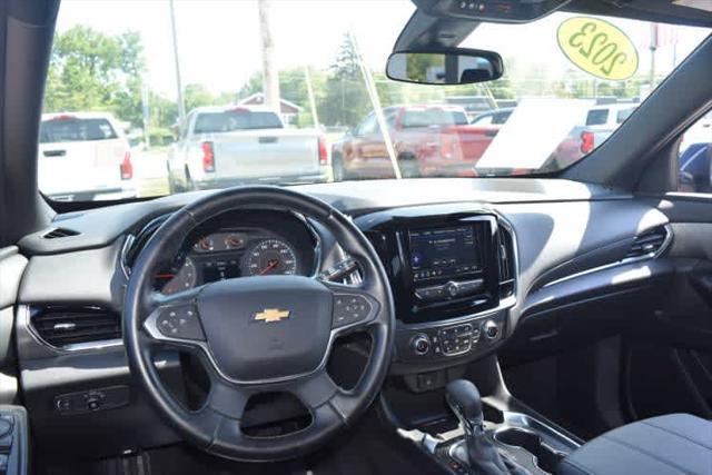 used 2023 Chevrolet Traverse car, priced at $30,307