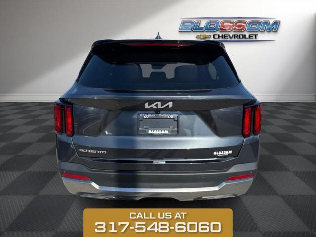 used 2024 Kia Sorento car, priced at $29,972