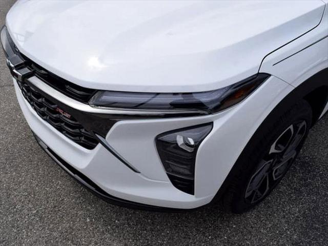 new 2025 Chevrolet Trax car, priced at $26,390