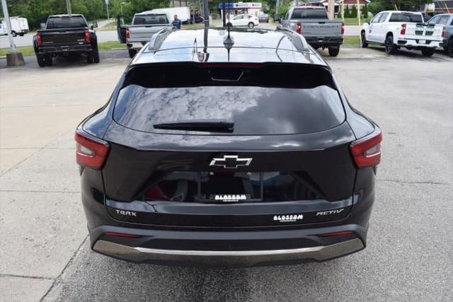new 2025 Chevrolet Trax car, priced at $27,850