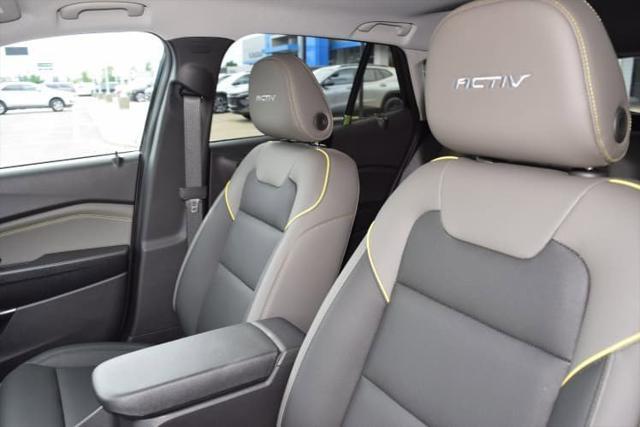 new 2025 Chevrolet Trax car, priced at $27,850
