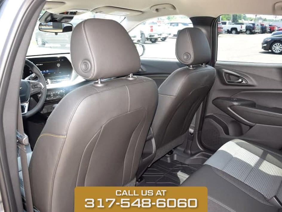 new 2025 Chevrolet Trax car, priced at $26,025
