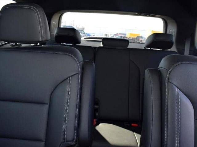 new 2025 Chevrolet Traverse car, priced at $44,859