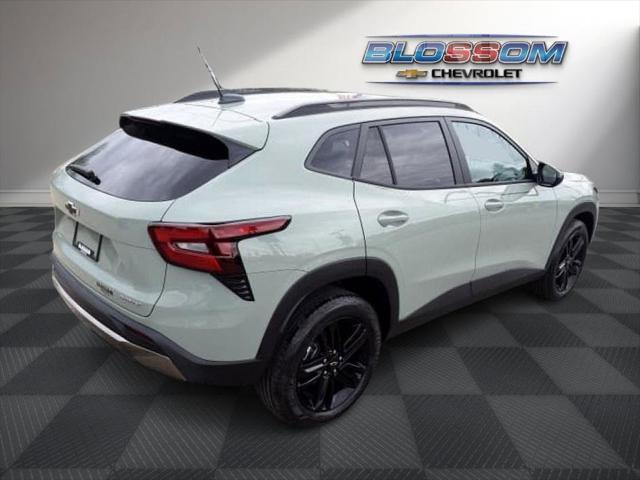 new 2025 Chevrolet Trax car, priced at $26,940