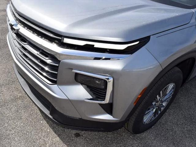 new 2025 Chevrolet Traverse car, priced at $42,864