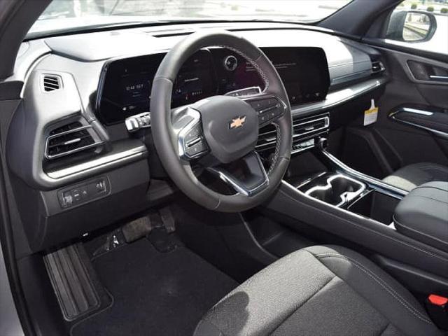 new 2025 Chevrolet Traverse car, priced at $42,864