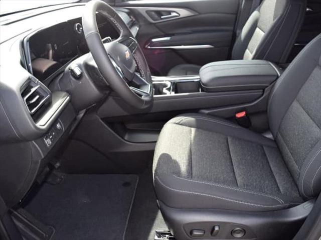 new 2025 Chevrolet Traverse car, priced at $42,864