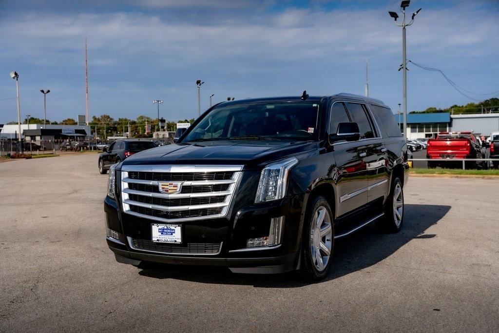 used 2020 Cadillac Escalade ESV car, priced at $34,547