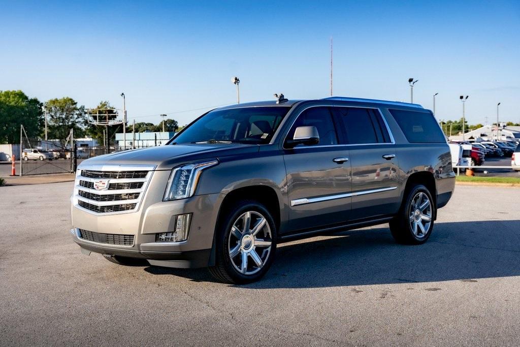 used 2018 Cadillac Escalade ESV car, priced at $30,920