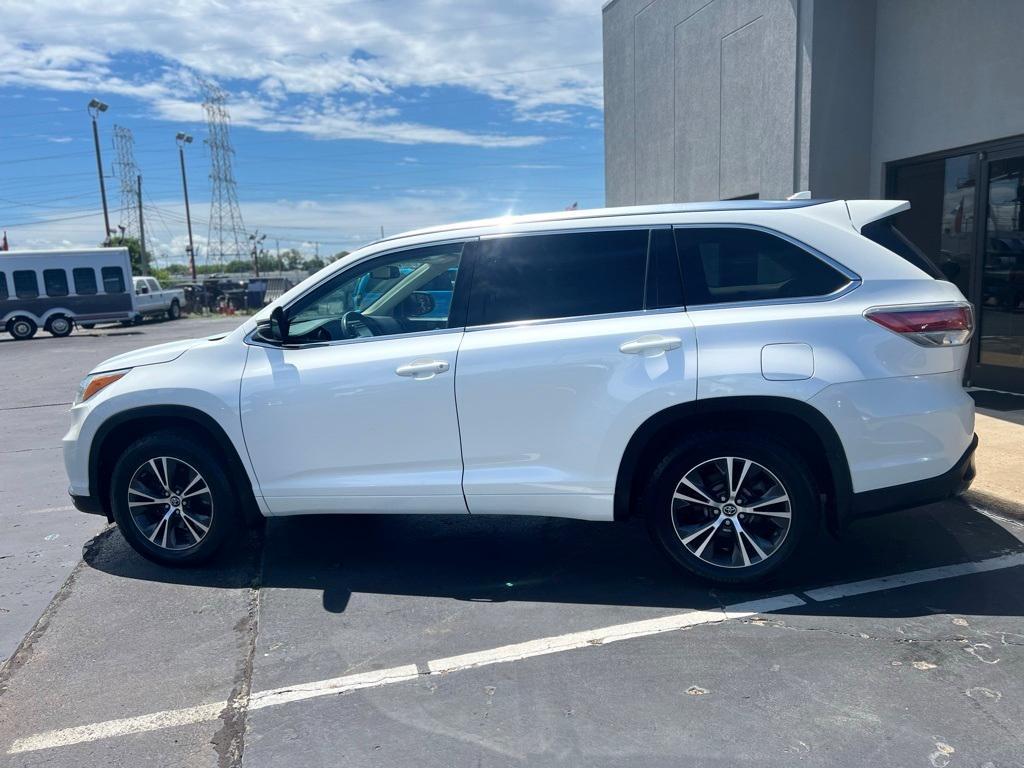 used 2016 Toyota Highlander car, priced at $19,995