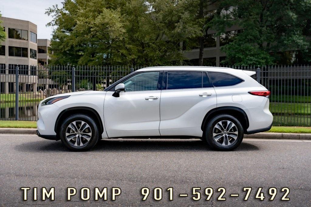 used 2021 Toyota Highlander car, priced at $28,193