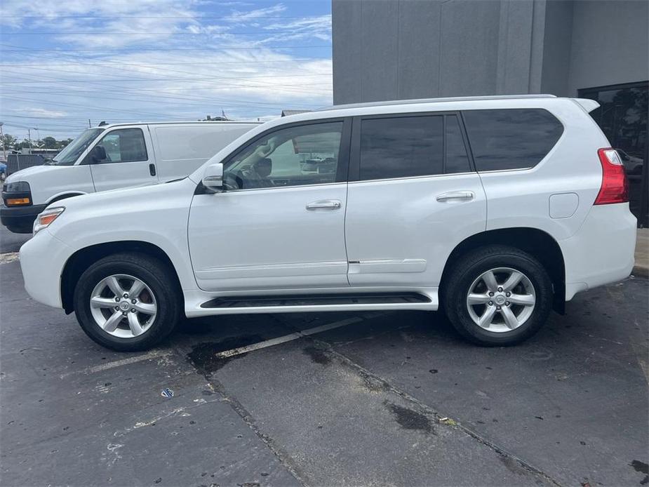 used 2013 Lexus GX 460 car, priced at $18,900