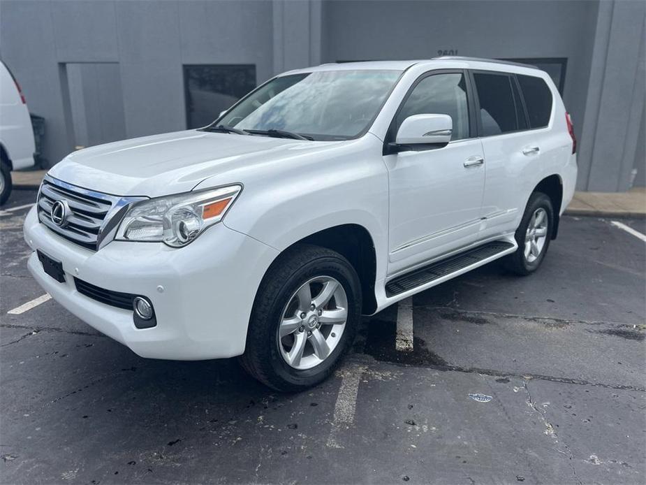 used 2013 Lexus GX 460 car, priced at $18,900