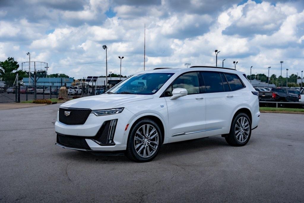 used 2020 Cadillac XT6 car, priced at $28,752