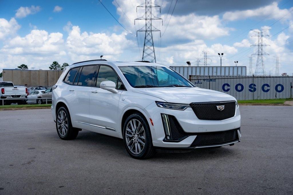 used 2020 Cadillac XT6 car, priced at $28,752