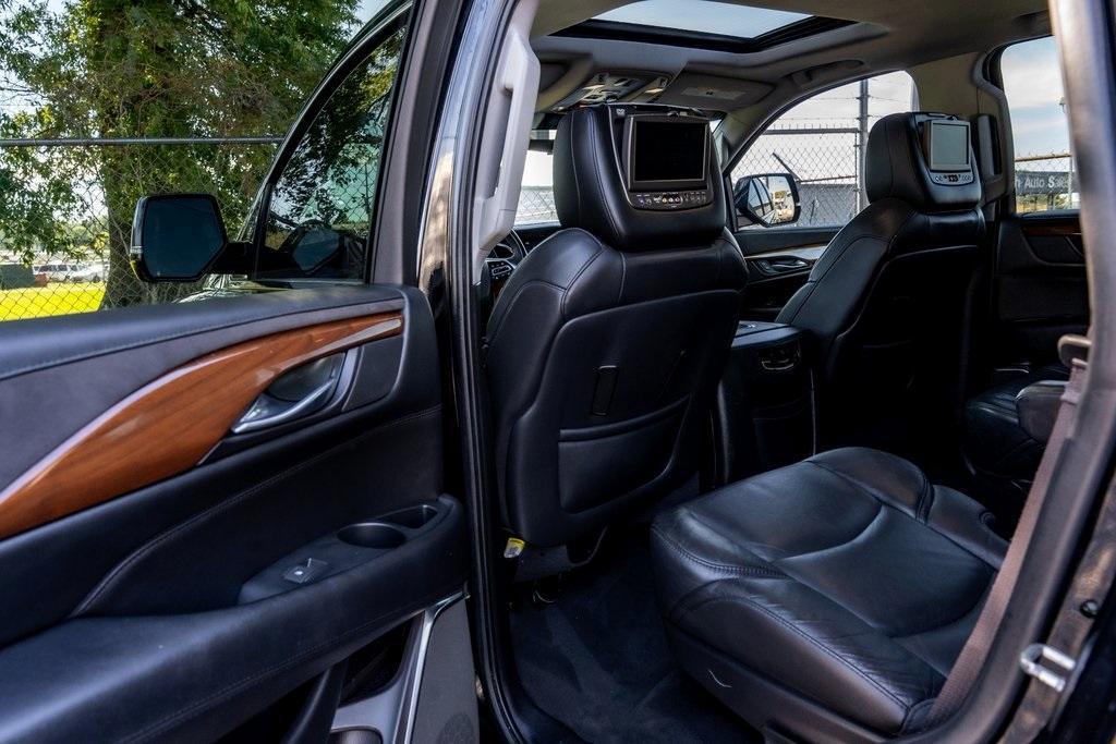 used 2017 Cadillac Escalade car, priced at $30,314