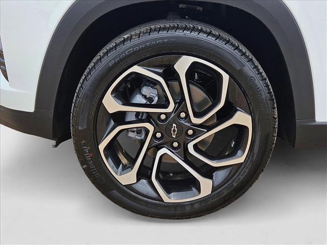 new 2025 Chevrolet Trax car, priced at $23,985