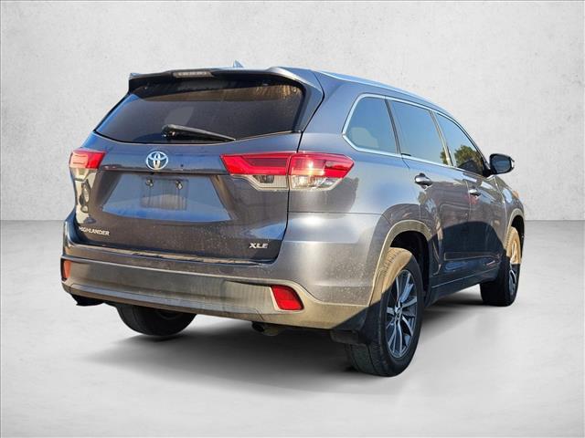 used 2018 Toyota Highlander car, priced at $21,880