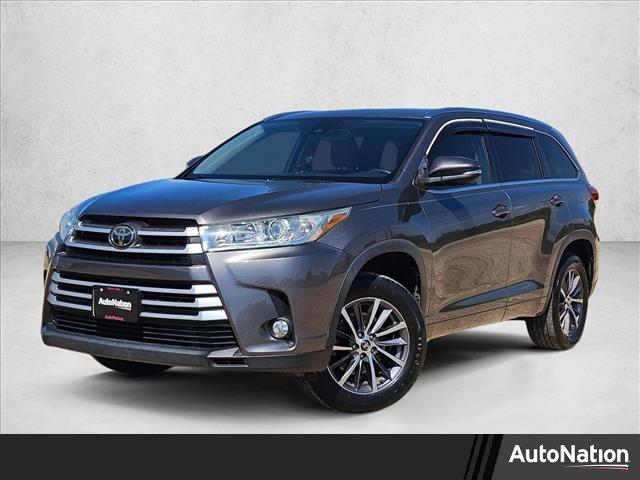 used 2018 Toyota Highlander car, priced at $19,985