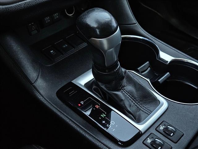 used 2018 Toyota Highlander car, priced at $19,985