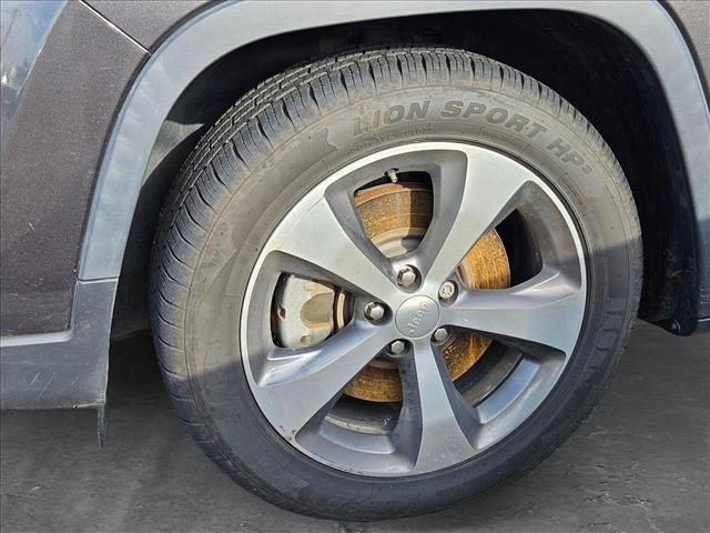 used 2019 Jeep Cherokee car, priced at $18,980