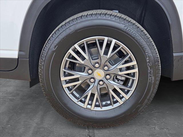new 2025 Chevrolet Traverse car, priced at $40,323