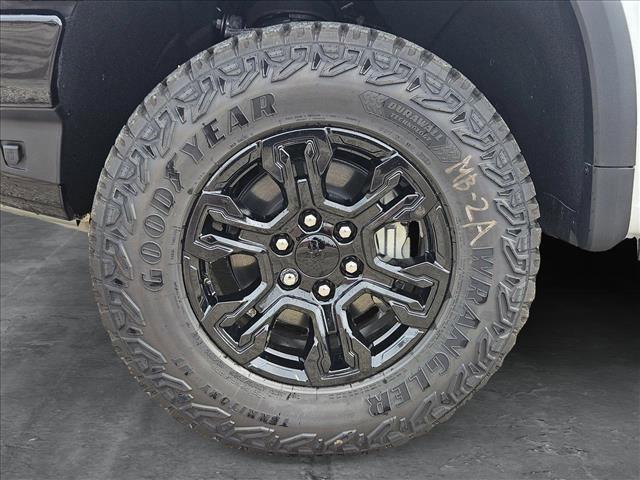 new 2024 Chevrolet Silverado 1500 car, priced at $67,995