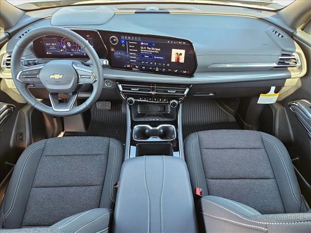 new 2026 Chevrolet Traverse car, priced at $43,120