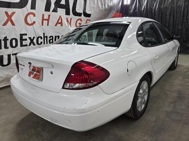 used 2006 Ford Taurus car, priced at $2,999