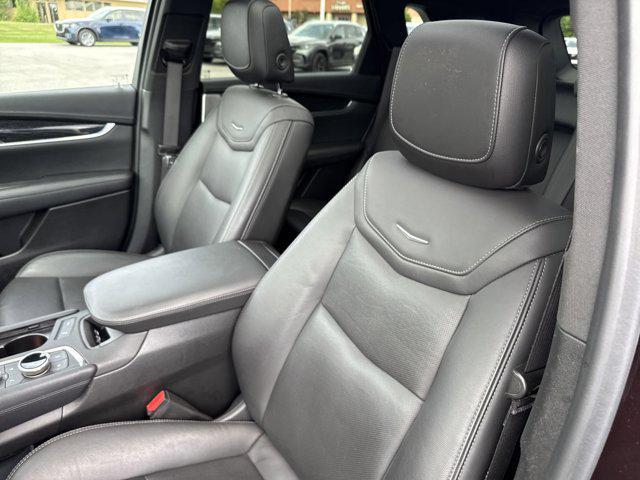 used 2021 Cadillac XT5 car, priced at $30,500